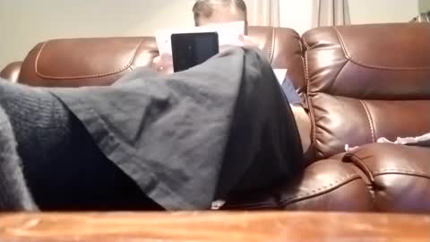 Snapshot of camguy2425 chatting on October 2025 02:09:01 AM CamGuy online show from October 2025 02:09:01 AM