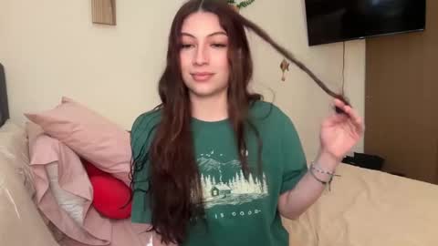 Camila online show from February 2026 07:19:02 PM