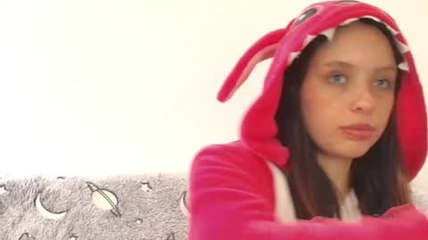 Snapshot of cami_casti777 chatting on December 2024 08:26:02 PM trini-1000 online show from December 2024 08:26:02 PM