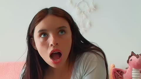 Snapshot of cami_casti777 chatting on January 2025 06:25:01 PM trini-1000 online show from January 2025 06:25:01 PM