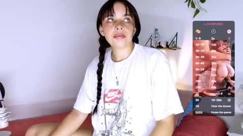 Snapshot of cami_casti777 chatting on November 2025 09:31:02 AM trini-1000 online show from November 2025 09:31:02 AM