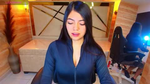 Snapshot of cami_goddess_r chatting on October 2025 12:48:02 PM Cami online show from October 2025 12:48:02 PM
