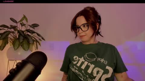 Snapshot of camidoll_10 chatting on March 2025 06:11:02 PM camila online show from March 2025 06:11:02 PM