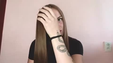 Lizz online show from June 2026 11:41:01 AM
