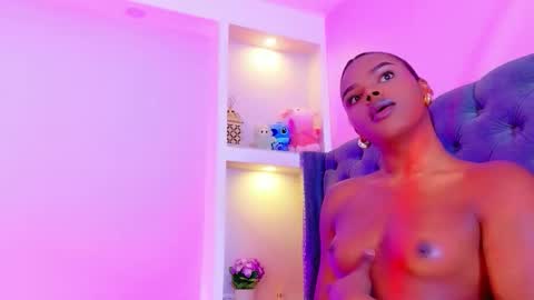 camiestrada online show from December 2025 01:20:02 PM