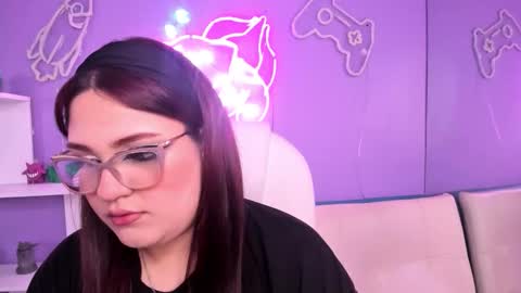 Camila Osorio online show from November 2025 07:56:02 PM