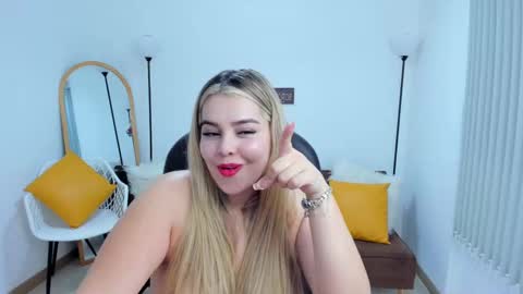 Camila online show from March 2025 05:21:02 AM