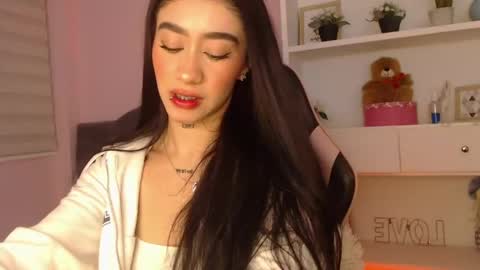 Snapshot of camiilaatorres chatting on April 2026 06:13:02 PM camila online show from April 2026 06:13:02 PM