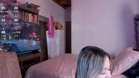 Snapshot of camijhonss chatting on October 2025 01:03:02 AM camijhonss online show from October 2025 01:03:02 AM