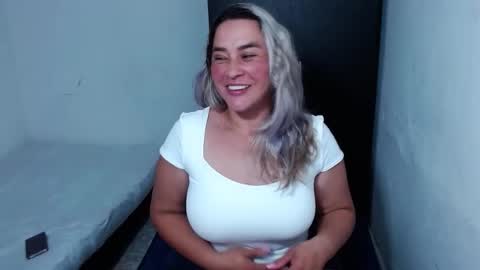 camila online show from November 2025 04:31:02 PM