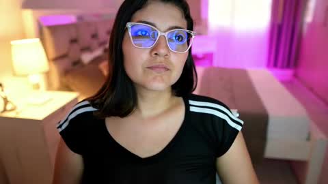 Camila buitrago online show from March 2025 07:48:01 PM