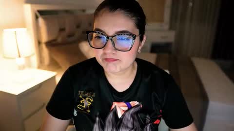 Camila buitrago online show from October 2025 03:07:01 AM