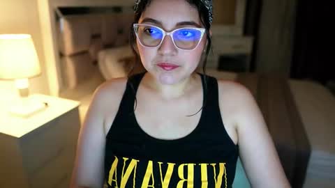 Camila buitrago online show from February 2026 01:02:01 AM