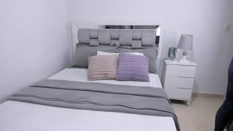 Camila buitrago online show from April 2026 11:38:01 PM