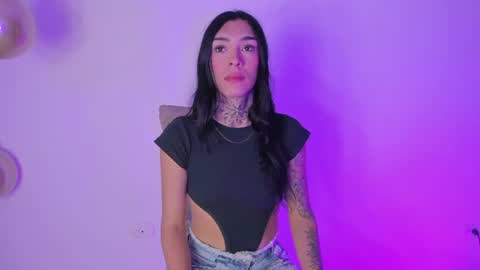 Snapshot of camila_coxx chatting on June 2026 04:10:02 AM s online show from June 2026 04:10:02 AM