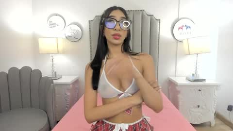 Snapshot of camila_sunsen chatting on May 2026 01:25:02 AM camila sunsen online show from May 2026 01:25:02 AM