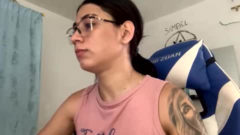 Camila online show from November 2025 01:51:01 PM