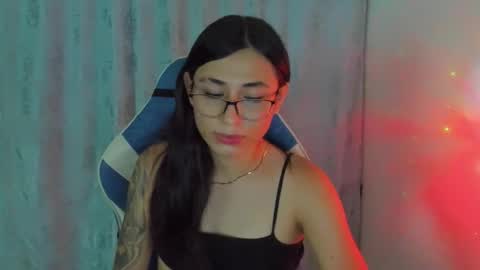 Camila online show from December 2025 08:36:02 PM