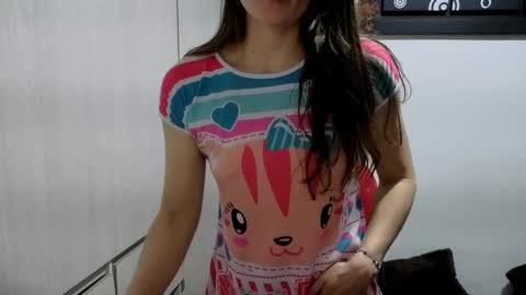 Snapshot of camila_ventura chatting on November 2025 04:33:01 AM Camila ventura online show from November 2025 04:33:01 AM