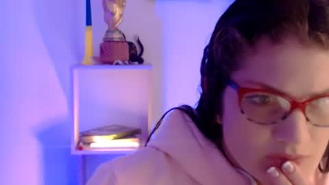 Camila ventura online show from July 2026 12:11:02 PM