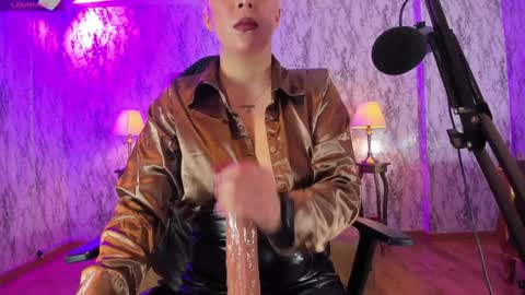 Snapshot of camilaachain chatting on January 2025 01:41:02 PM online show from January 2025 01:41:02 PM