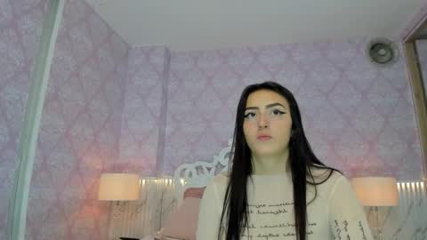 Camila  online show from November 2025 11:20:02 AM