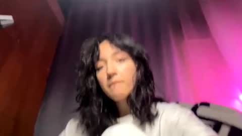 Reily online show from December 2025 04:23:02 PM