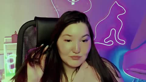 camilamartiez online show from May 2026 12:01:01 PM