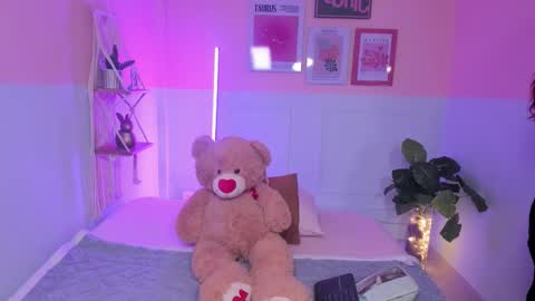 Snapshot of camilarivers chatting on November 2025 11:43:02 AM Camila online show from November 2025 11:43:02 AM