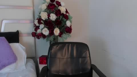 Snapshot of camilasofiia chatting on December 2024 02:01:01 AM Camila online show from December 2024 02:01:01 AM