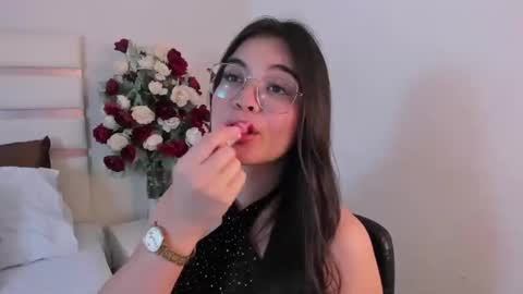 Snapshot of camilasofiia chatting on February 2025 11:01:02 PM Camila online show from February 2025 11:01:02 PM