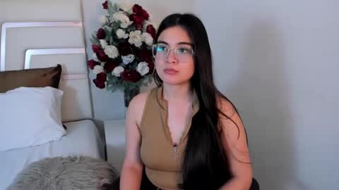 Snapshot of camilasofiia chatting on February 2025 11:25:02 PM Camila online show from February 2025 11:25:02 PM