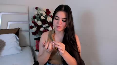 Snapshot of camilasofiia chatting on February 2025 09:27:02 PM Camila online show from February 2025 09:27:02 PM