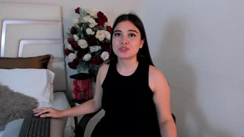 Snapshot of camilasofiia chatting on March 2025 11:14:01 PM Camila online show from March 2025 11:14:01 PM