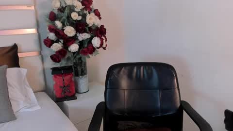 Snapshot of camilasofiia chatting on March 2025 02:10:02 AM Camila online show from March 2025 02:10:02 AM