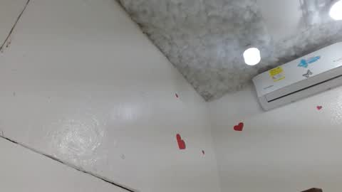 Camila online show from December 2025 11:00:01 PM