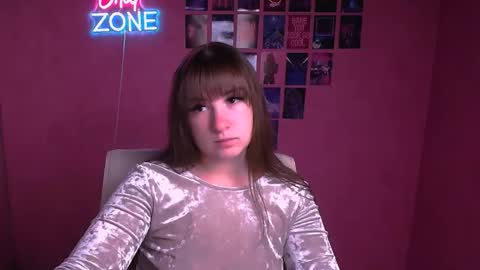 Snapshot of camilla_body chatting on April 2026 05:34:01 AM Camilla online show from April 2026 05:34:01 AM