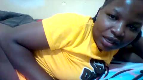Snapshot of camillah_sweet chatting on June 2026 04:57:01 AM camillah_sweet online show from June 2026 04:57:01 AM