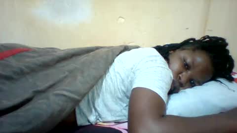 Snapshot of camillah_sweet chatting on June 2026 04:42:02 AM camillah_sweet online show from June 2026 04:42:02 AM