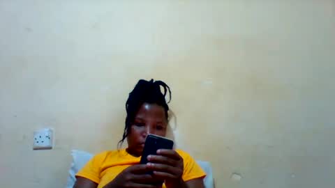Snapshot of camillah_sweet chatting on June 2026 07:18:02 PM camillah_sweet online show from June 2026 07:18:02 PM