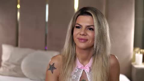 Snapshot of camillastarr chatting on November 2025 09:15:01 PM Camy online show from November 2025 09:15:01 PM