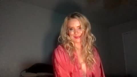 camilleclairexo online show from April 2026 07:36:01 AM