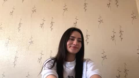 Snapshot of camilleswalley chatting on December 2025 10:09:01 AM Isa online show from December 2025 10:09:01 AM