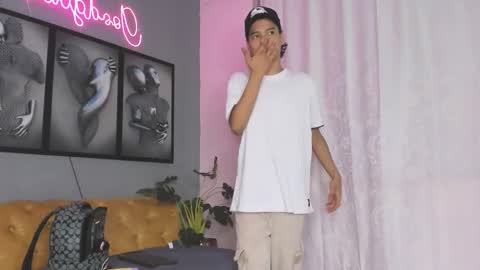 Snapshot of camillo_virgil chatting on December 2025 11:37:01 AM Camillo Virgil online show from December 2025 11:37:01 AM