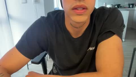 camilo online show from May 2026 10:07:01 PM