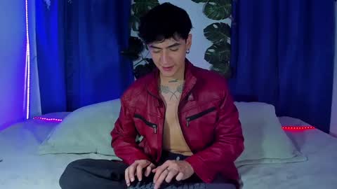 Snapshot of camilo_xcam chatting on February 2025 07:27:01 PM CAMILO online show from February 2025 07:27:01 PM
