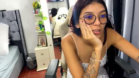 camilow777 online show from November 2025 03:56:01 AM