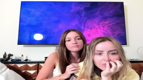 Camiyshanaa2 online show from May 2026 11:43:02 PM