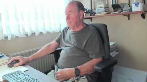 Cammee online show from December 2025 08:08:02 AM