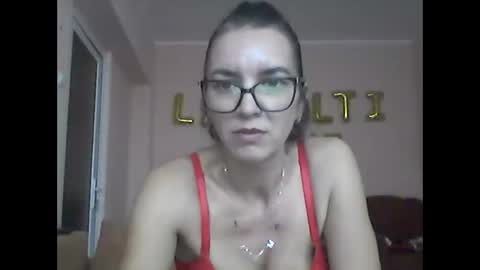 Cammy online show from October 2025 01:45:02 PM